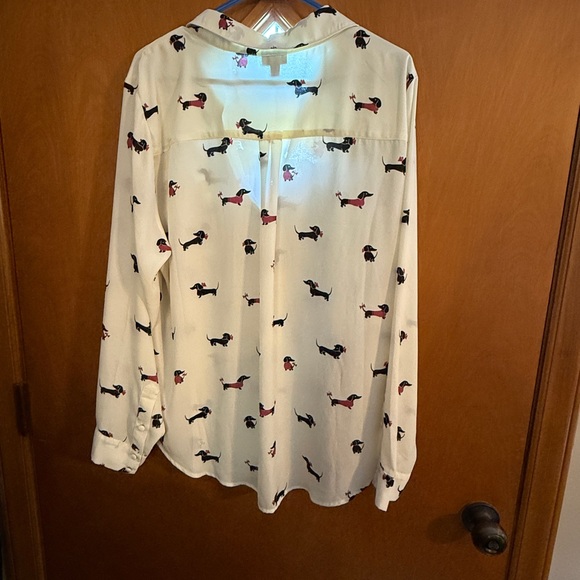 Torrid Cream lightweight button up Top with Playful Dachshund Print - Picture 4 of 6